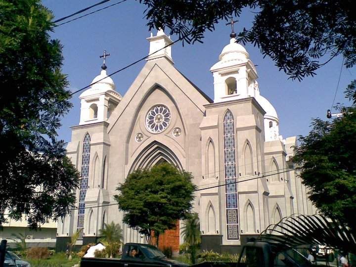 Detail Gambar Gereja Kristen Gambar Gereja Katolik Katedral Nomer 15