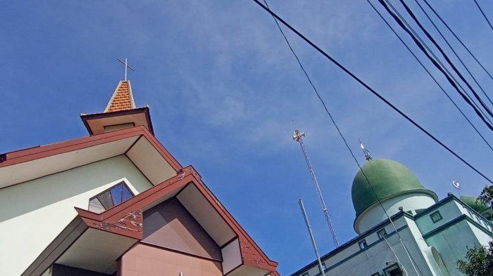 Detail Gambar Gereja Kristen Masjid Nomer 7