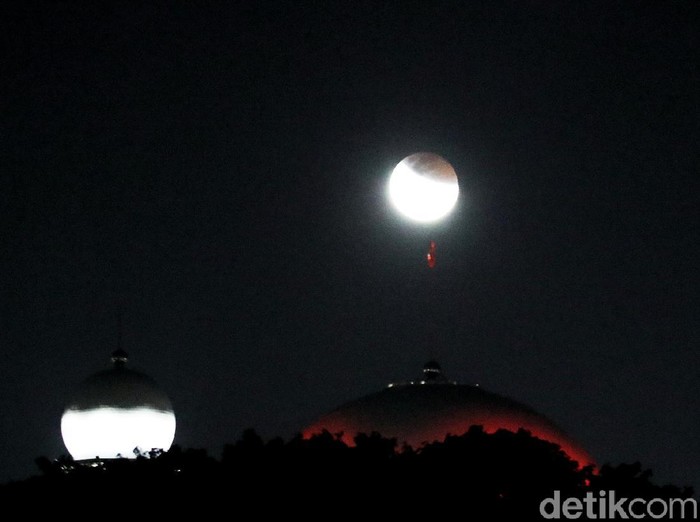 Detail Gambar Gerhana Bulan Dan Matahari Nomer 50