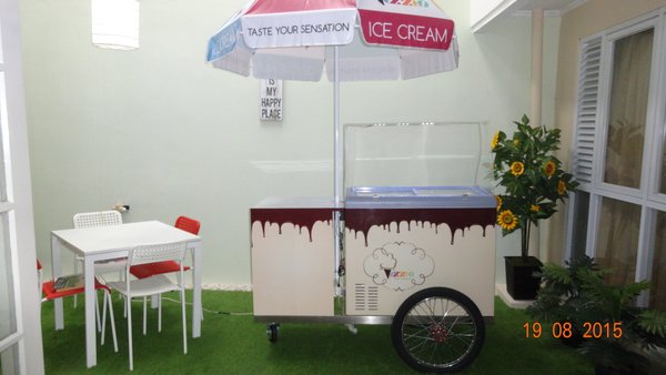 Detail Gambar Gerobak Es Krim Nomer 39
