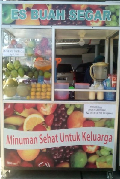 Detail Gambar Gerobak Sop Buah Nomer 2