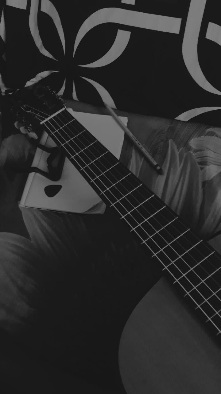 Detail Gambar Gitar Akustik Photography Nomer 33
