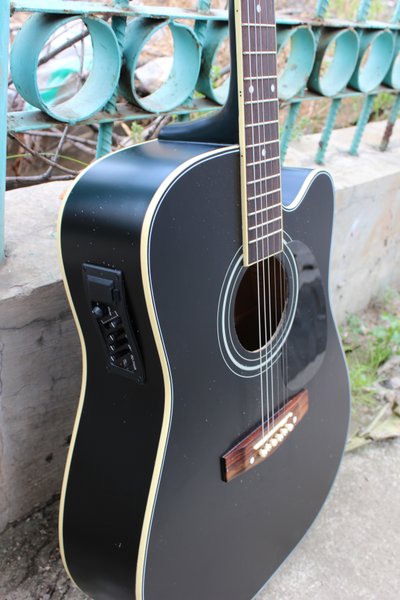 Detail Gambar Gitar Akustik Yamaha Nomer 44