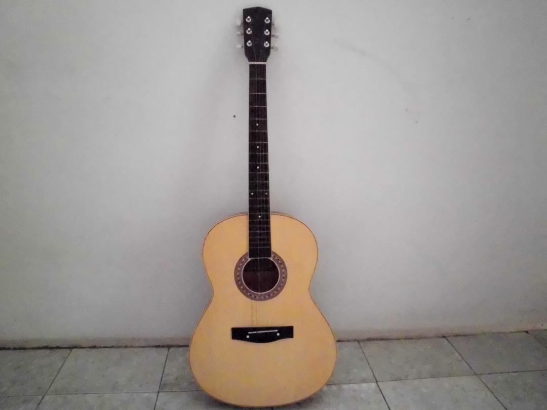 Gambar Gitar Biasa - KibrisPDR