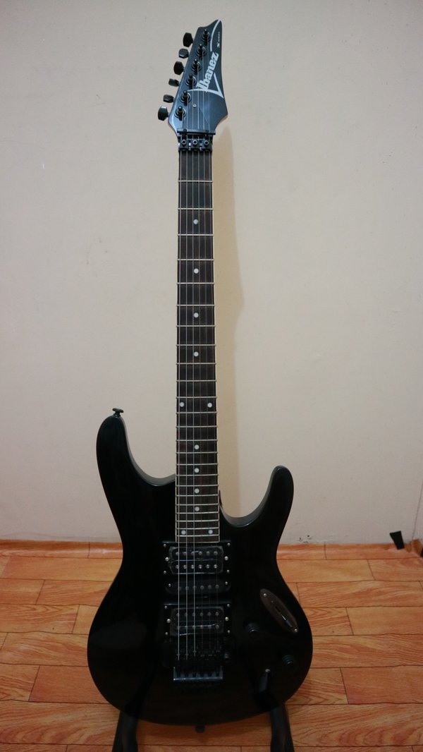 Detail Gambar Gitar Elektrik Ibanez Nomer 35