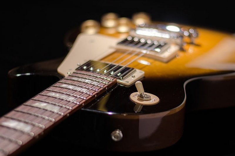 Detail Gambar Gitar Gibson Nomer 31