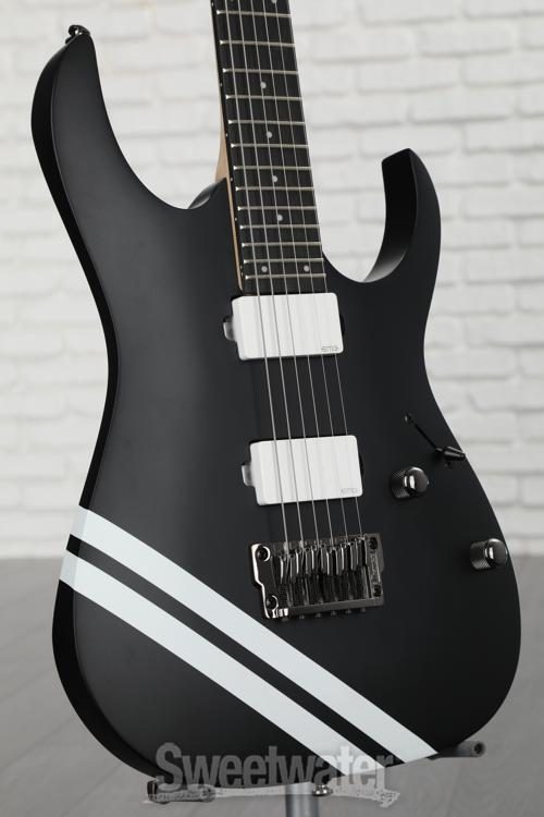 Detail Gambar Gitar Ibanez Black Nomer 55