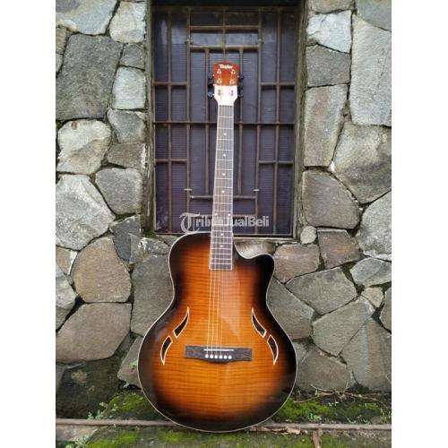 Detail Gambar Gitar Taylor Akustik Nomer 32