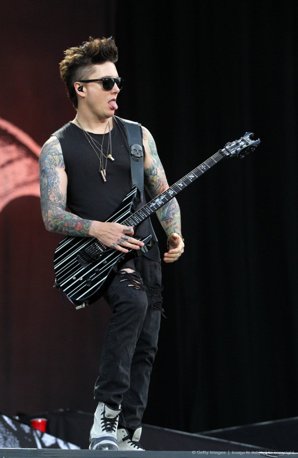 Detail Gambar Gitaris Avenged Sevenfold Nomer 3