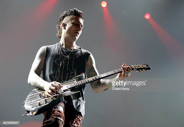 Detail Gambar Gitaris Avenged Sevenfold Siluet Nomer 15