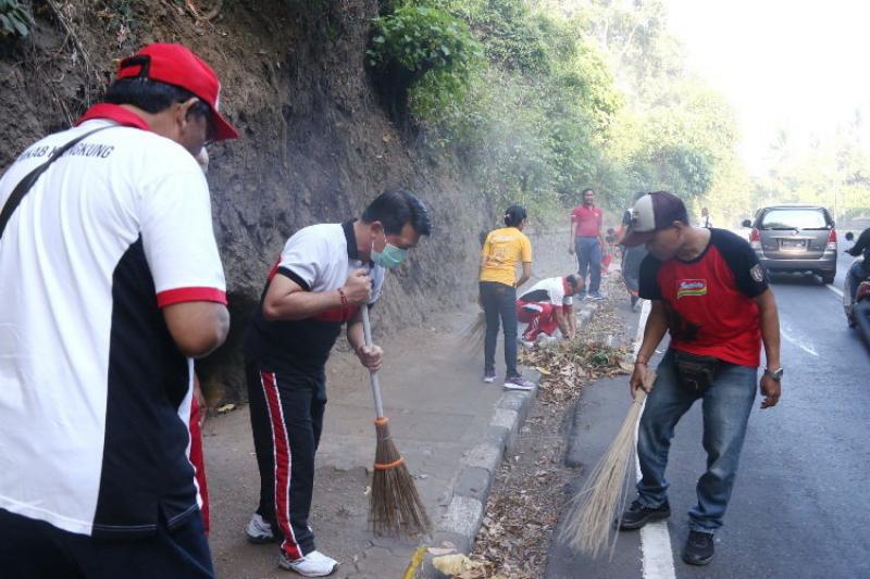 Detail Gambar Gotong Royong Di Lingkungan Masyarakat Nomer 21