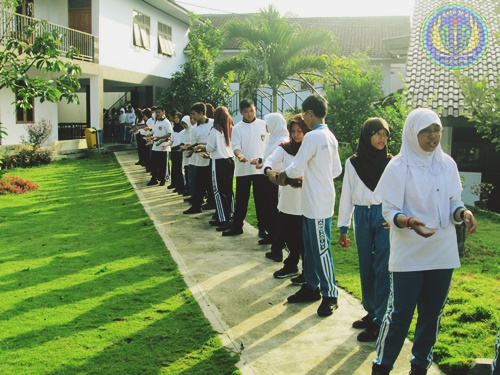 Detail Gambar Gotong Royong Di Sekolah Nomer 30