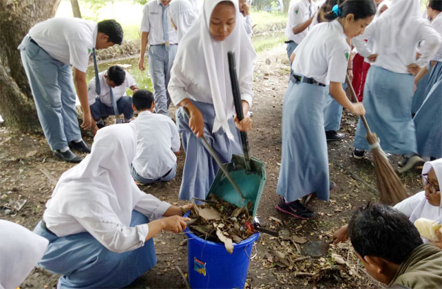 Detail Gambar Gotong Royong Di Sekolah Nomer 33