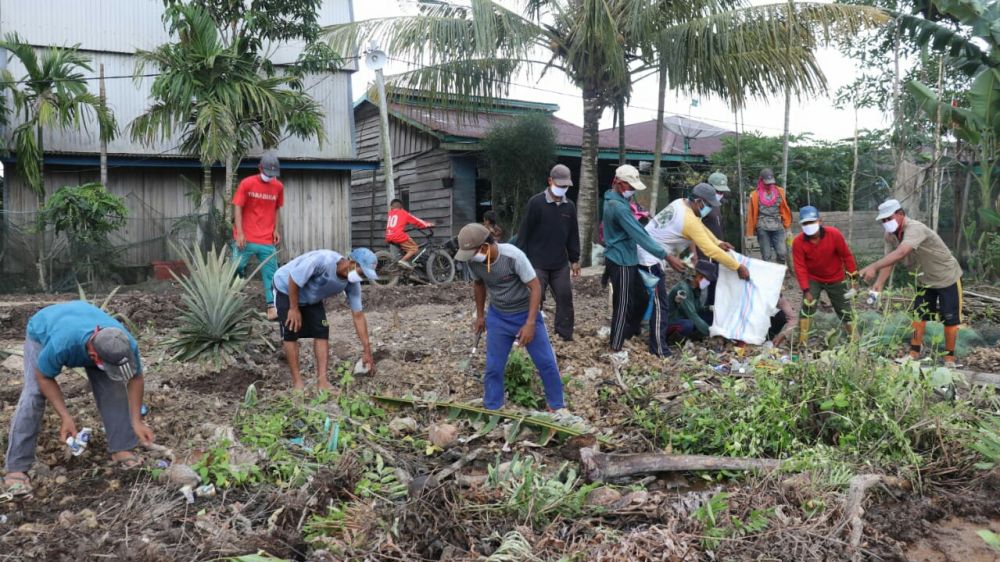 Detail Gambar Gotong Royong Membersihkan Lingkungan Nomer 11