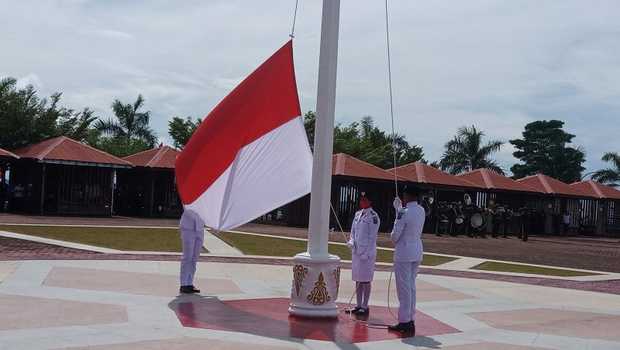 Detail Gambar Grafik Tiang 3 Bendera Nomer 21