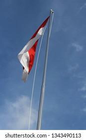 Detail Gambar Grafik Tiang 3 Bendera Nomer 5