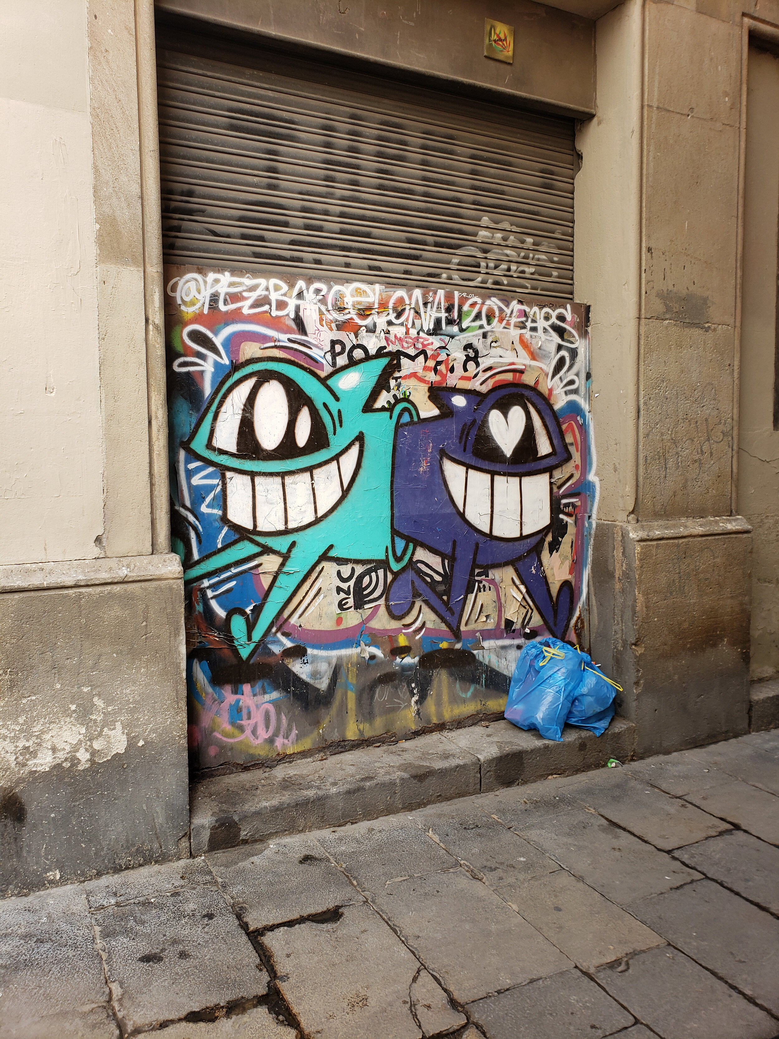 Detail Gambar Grafiti Barcelona Nomer 11