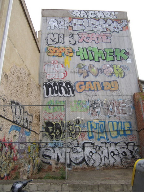 Detail Gambar Grafiti Barcelona Nomer 29