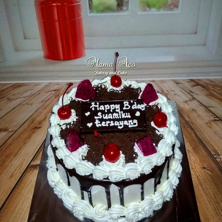 Detail Gambar2 Kue Ultah Buat Suami Nomer 31