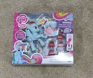 Detail Gambaran Barbie Gambar My Little Pony Rainbow Dash Pakai Pensil Nomer 14