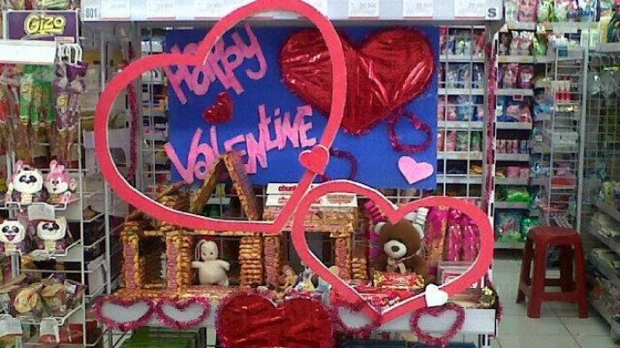 Detail Contoh Display Coklat Valentine Nomer 2