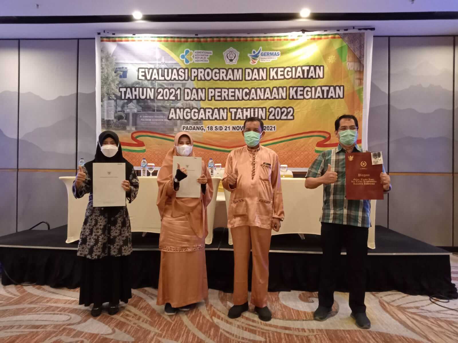 Detail Contoh Evaluasi Program Nomer 33