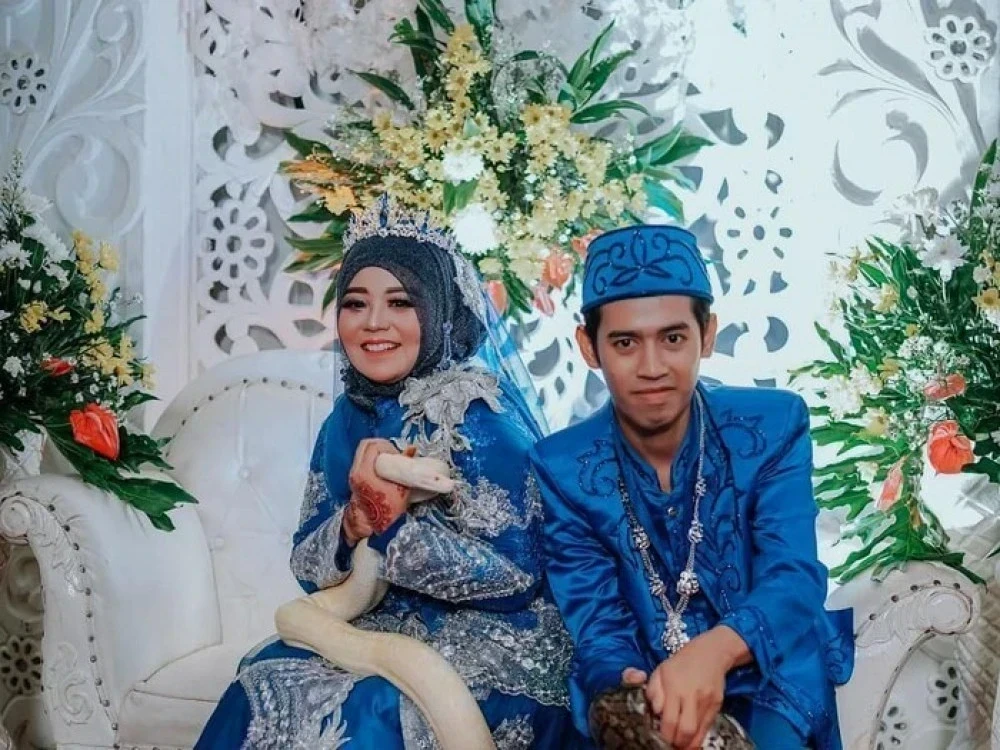 Detail Contoh Foto Pengantin Nomer 16