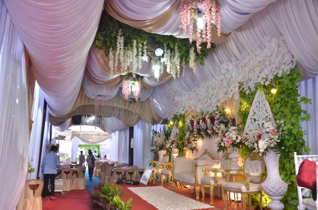 Detail Contoh Foto Pengantin Di Pelaminan Nomer 49