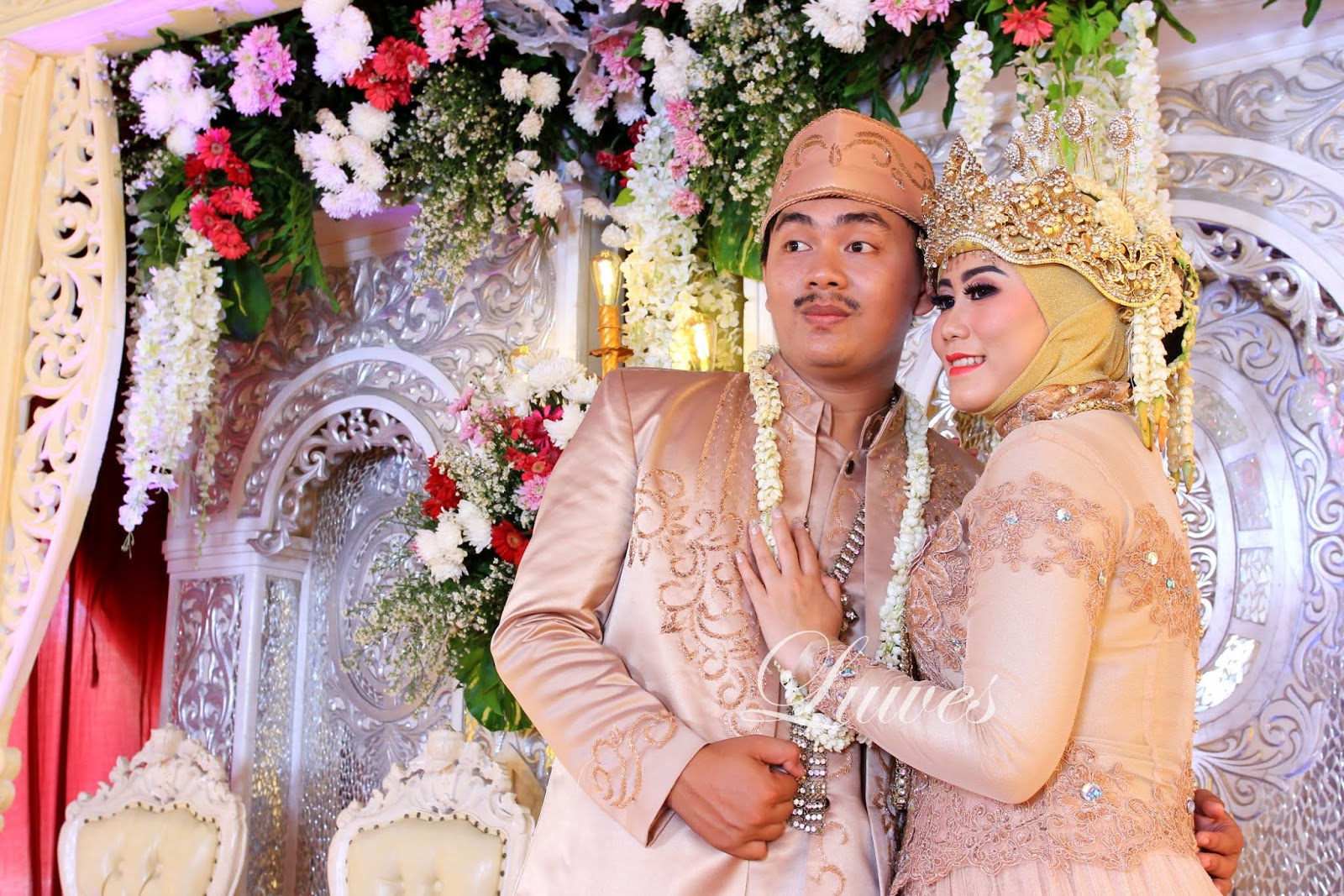 Detail Contoh Foto Pernikahan Di Pelaminan Nomer 18