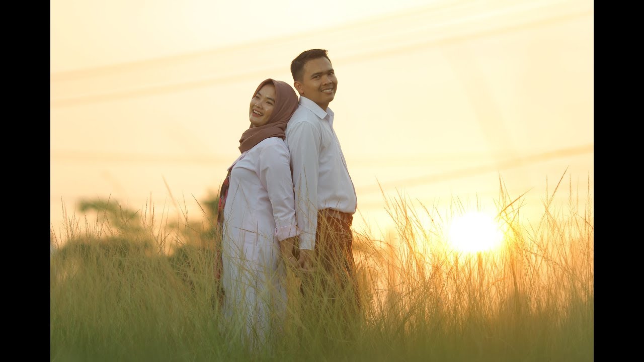 Detail Contoh Foto Prewed Outdoor Nomer 14