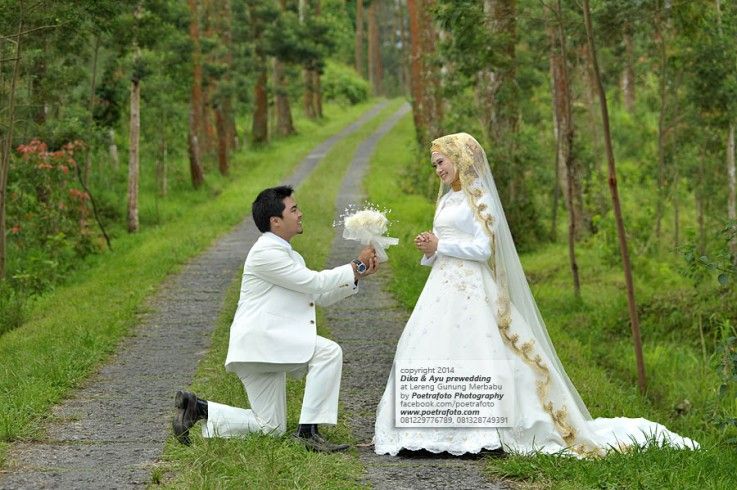 Detail Contoh Foto Prewedding Outdoor Nomer 24