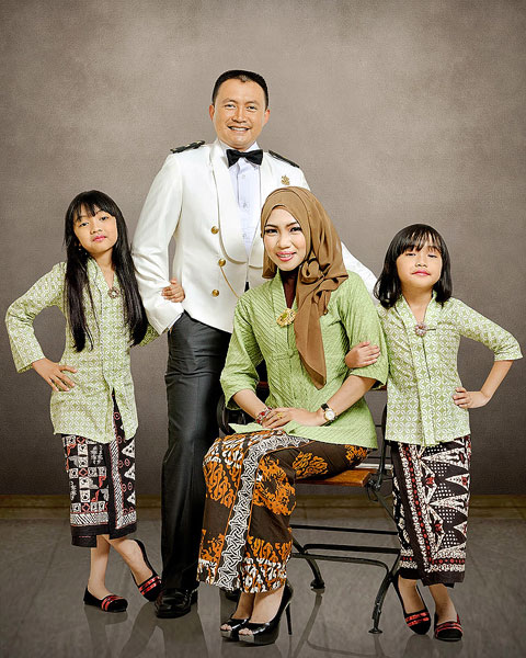 Contoh Foto Studio Keluarga - KibrisPDR