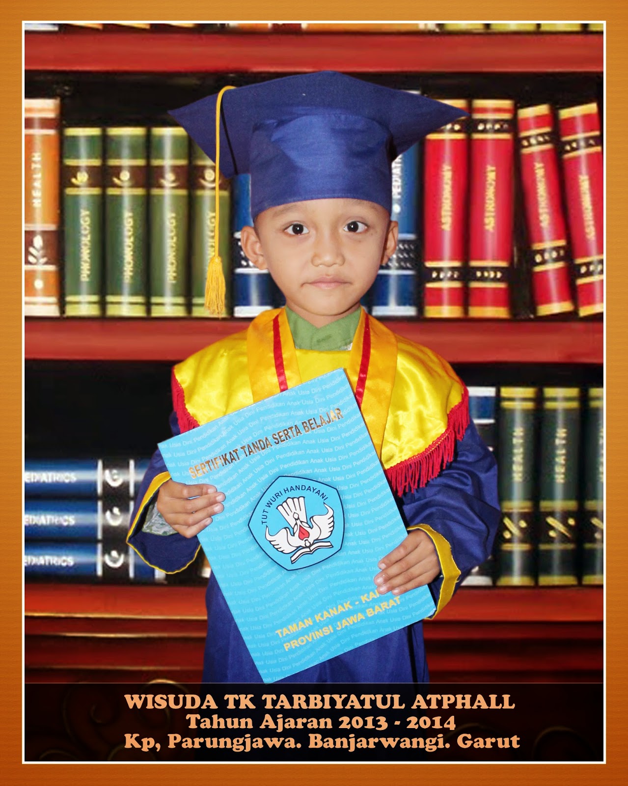 Detail Contoh Foto Wisuda Anak Tk Koleksi Nomer 18