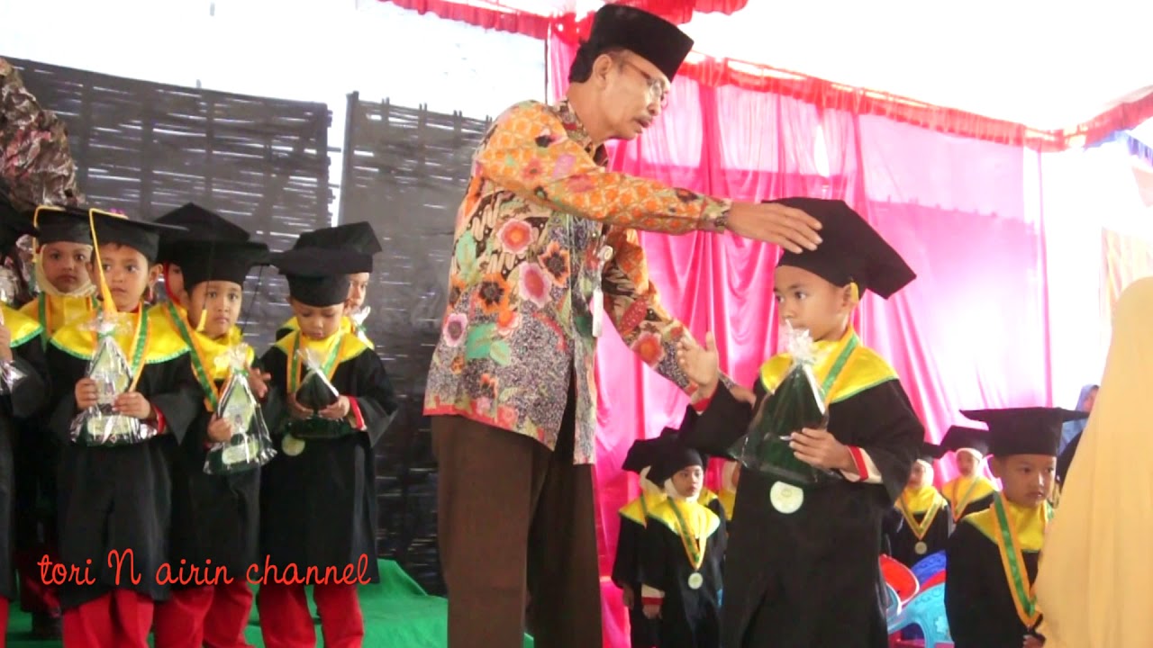 Detail Contoh Foto Wisuda Anak Tk Nomer 48