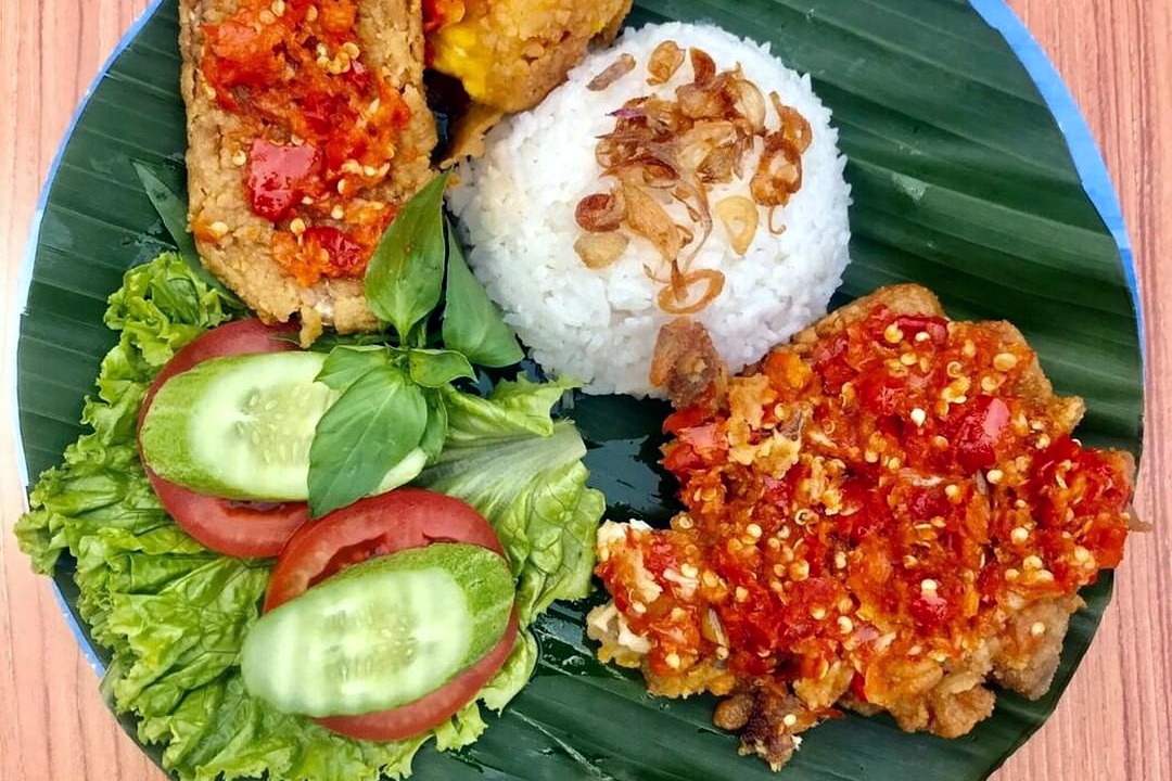 Detail Contoh Gambar Ayam Geprek Nomer 20