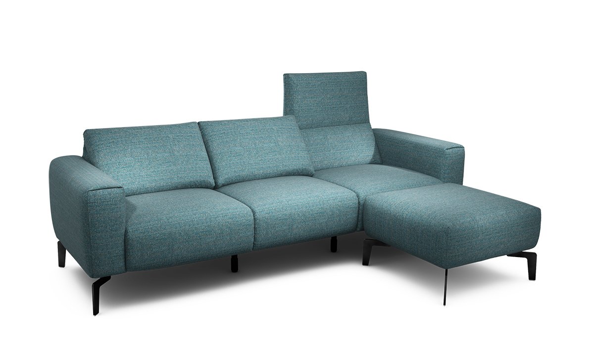 Detail Graues Sofa Blaue Wand Nomer 3