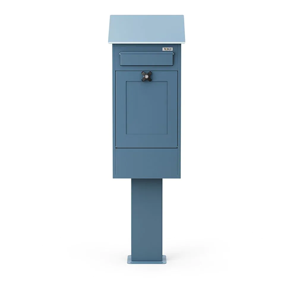 Detail Blauer Briefkasten Post Nomer 4