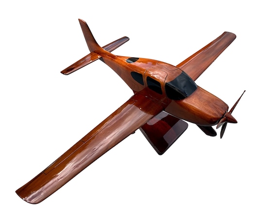 Detail Cirrus Modellflugzeug Nomer 5
