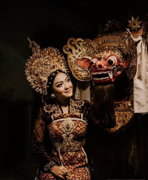 Detail Contoh Gambar Budaya Indonesia Nomer 53