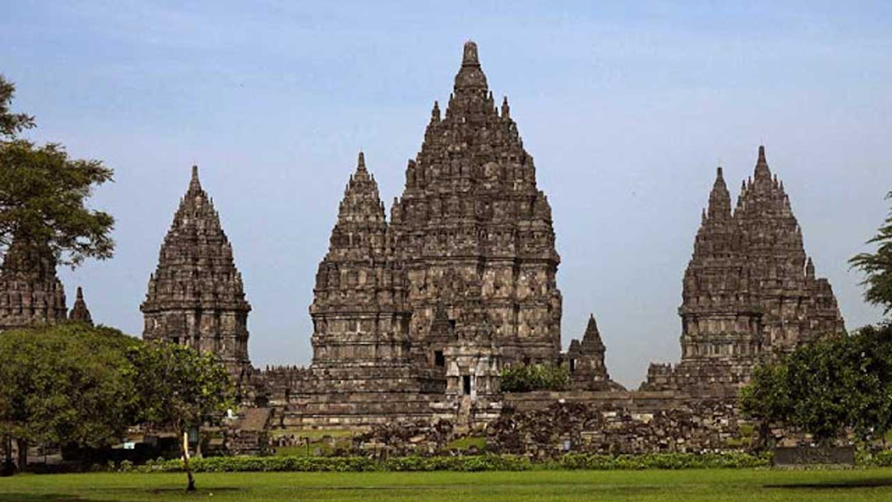 Detail Contoh Gambar Candi Prambanan Nomer 32