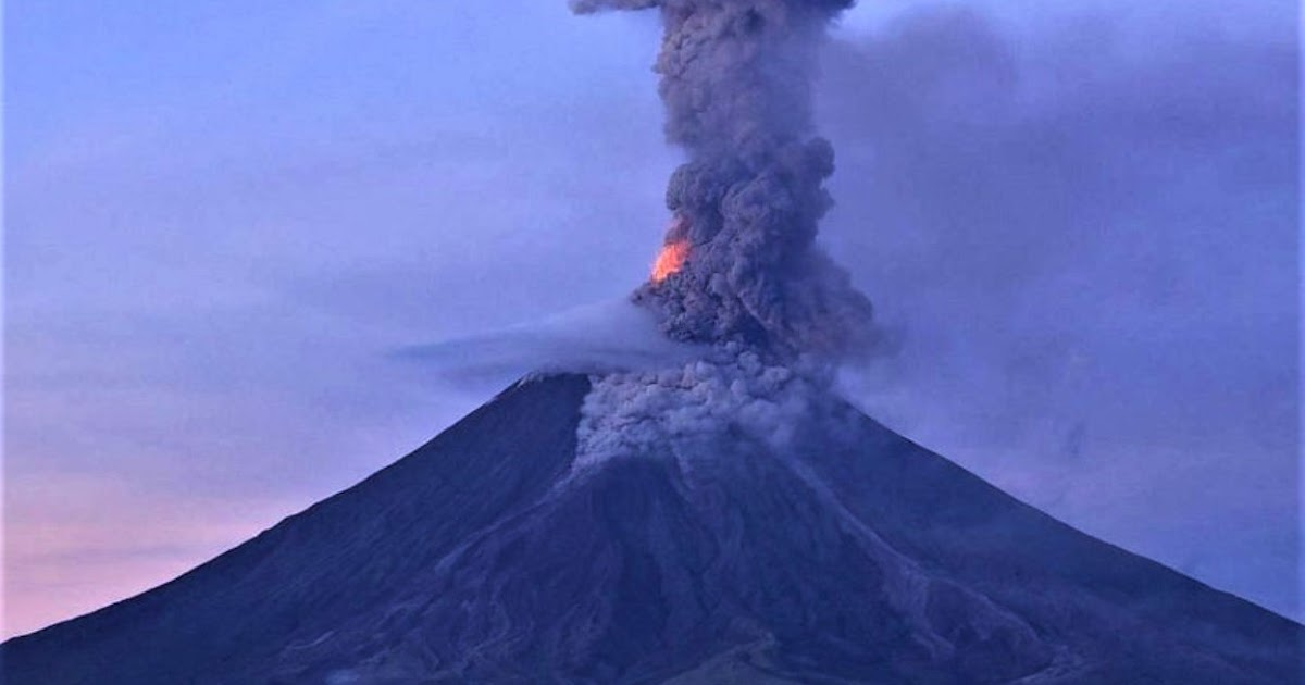 Detail Contoh Gambar Gunung Meletus Nomer 36