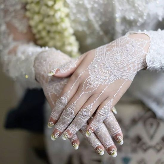 Detail Contoh Gambar Henna Putih Nomer 5