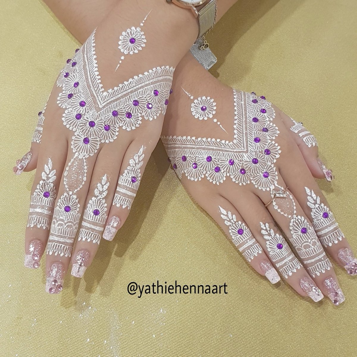 Detail Contoh Gambar Henna Putih Nomer 7