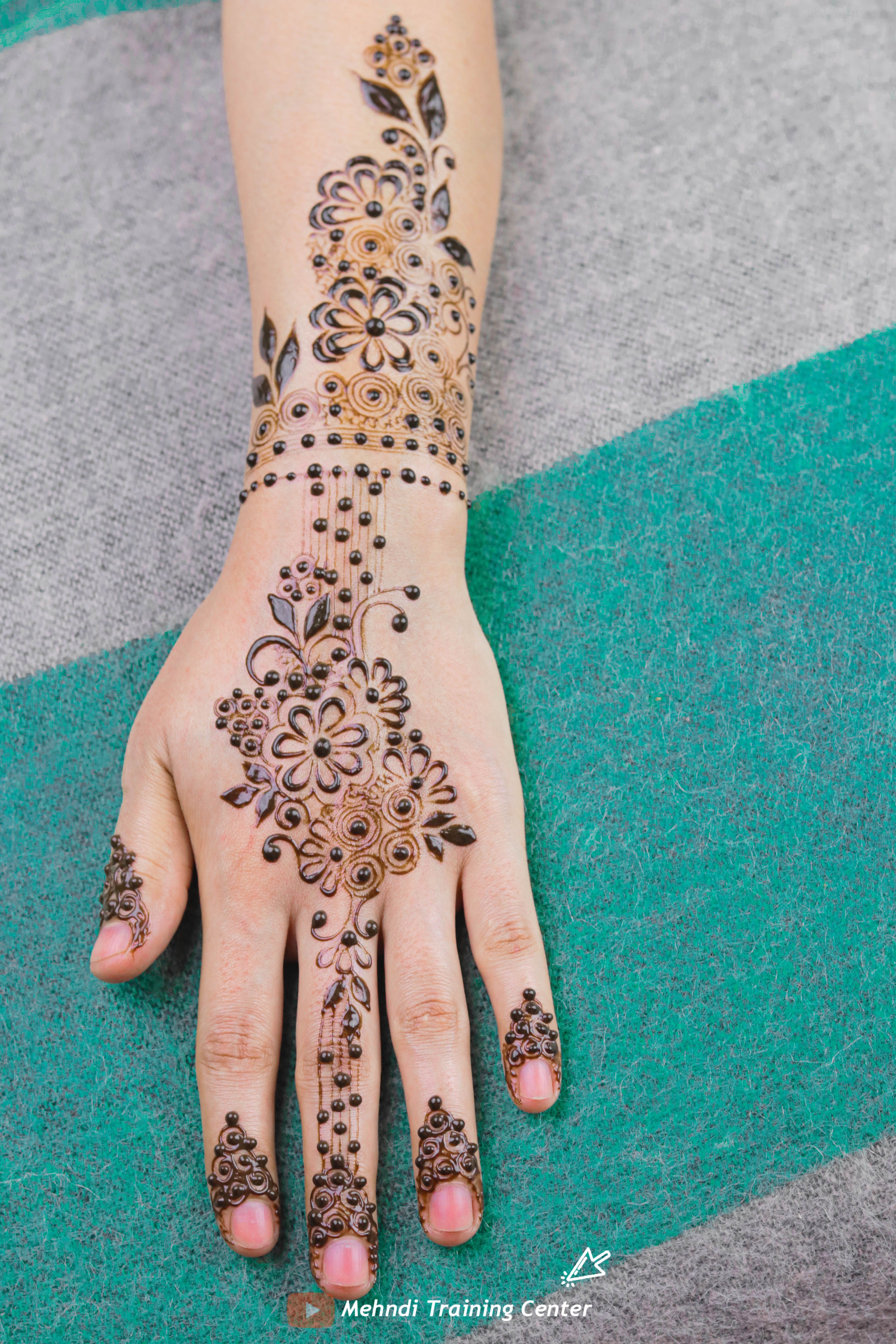 Detail Contoh Gambar Henna Simple Dan Cantik Nomer 39