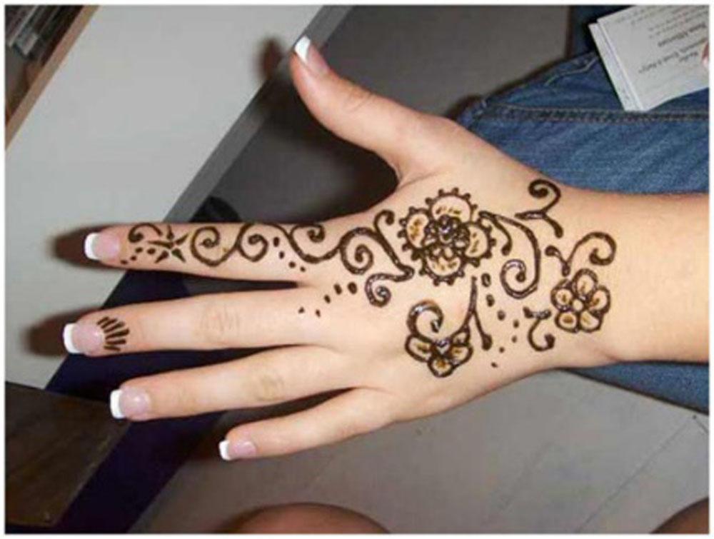 Detail Contoh Gambar Henna Tangan Nomer 31