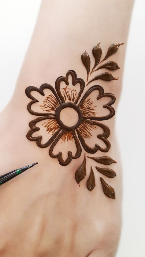 Detail Contoh Gambar Henna Yang Gampang Nomer 22