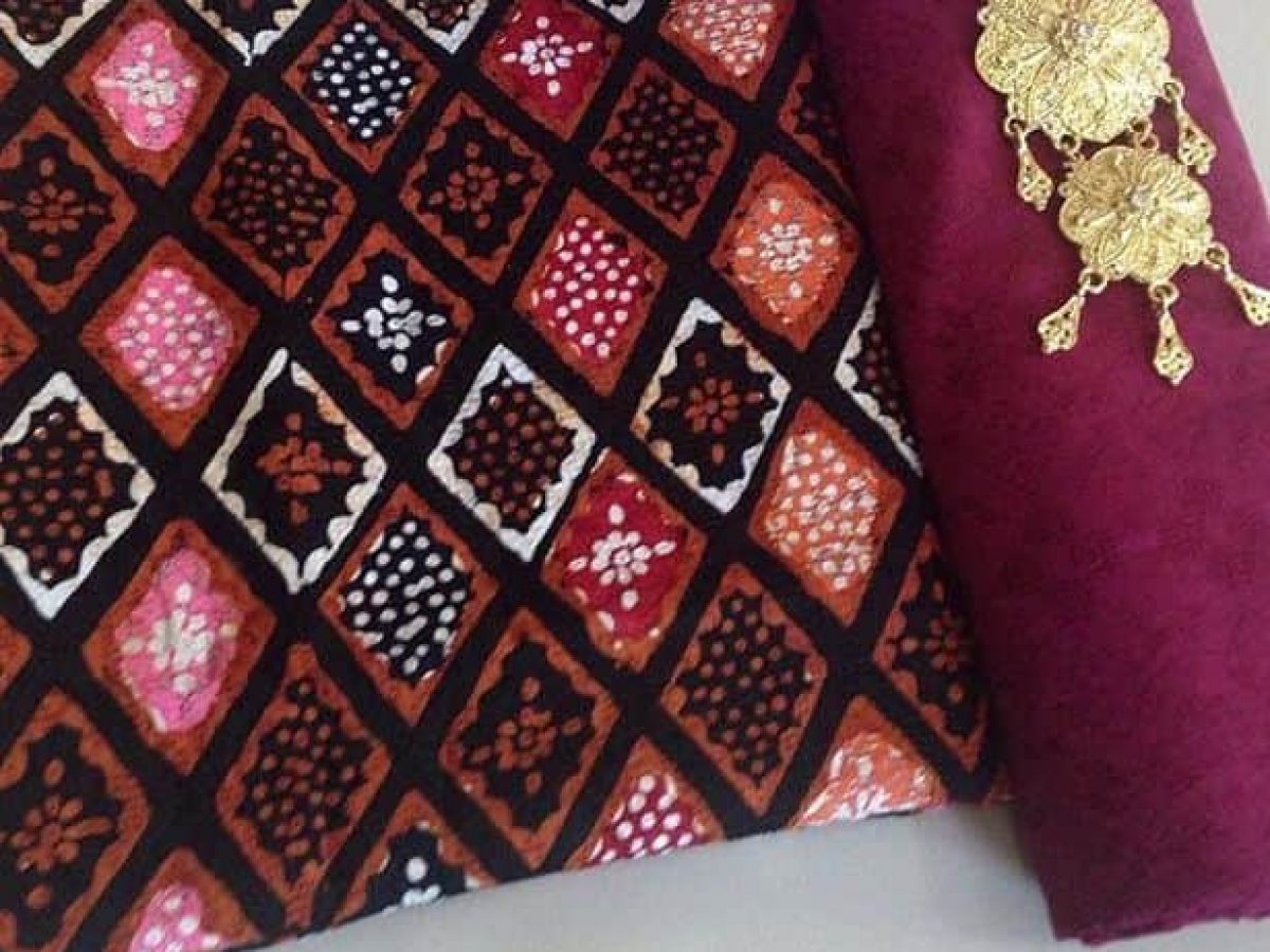 Detail Contoh Gambar Kain Batik Nomer 34