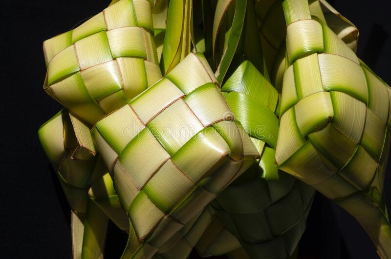 Detail Contoh Gambar Ketupat Nomer 32