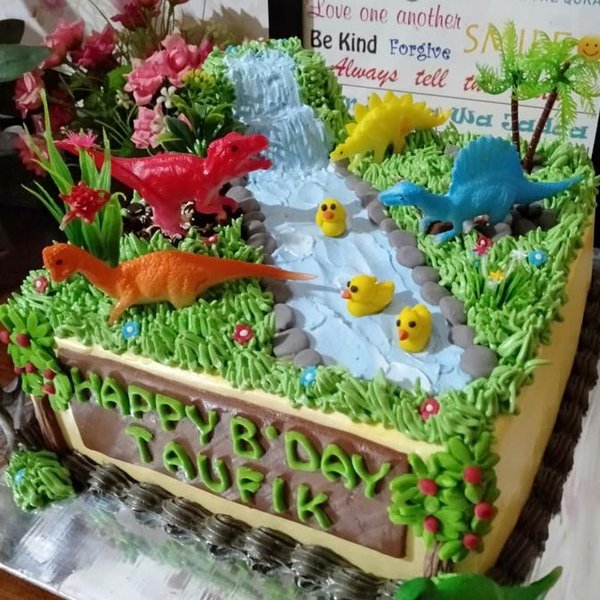 Detail Contoh Gambar Kue Ulang Tahun Anak Laki Laki Nomer 48