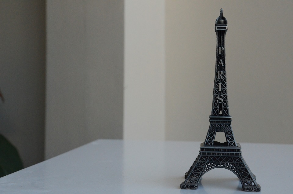 Download Contoh Gambar Menara Eiffel Nomer 33